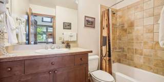Move in special! Walk to Main Street and the Slopes! Amenities Abound! MOST UTILITIES Included! Garage! Move in special! Walk to Main Street and the Slopes! Amenities Abound! MOST UTILITIES Included! Garage! Gallery 20