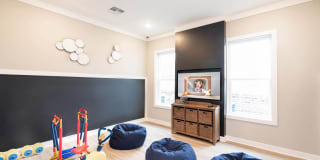 Vintage Hunters Crossing Apartments Gallery 24