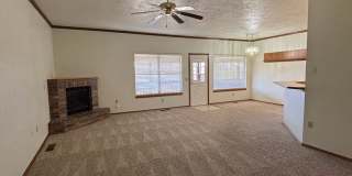 3br 2.5ba on Surrey Hills Golf Course!! Gallery 4