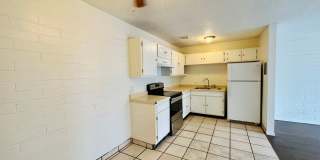 1 and 2 Bedrooms Great Location with Community Pool and Onsite Laundry! 1/2 of Mile from U of A Gallery 20