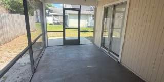 Charming 3-Bedroom Home in a Beautiful Sanford / Lake Mary Community with Community Pool Gallery 15