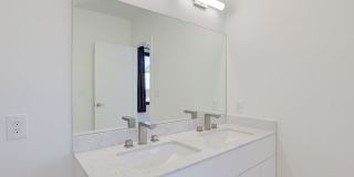 Luxury 3 Bed Townhome in Durham RTP Gallery 43