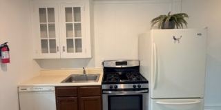 1423 North Lincoln Street - Apt 2 Gallery 7