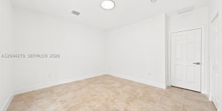145 NE 60th St Gallery 14