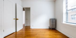 8241 S Ellis Gallery 6