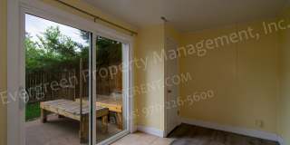 2 bedroom duplex in central Fort Collins. 2 bedroom duplex in central Fort Collins. Gallery 9