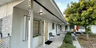 1607 Holly Street Gallery 1