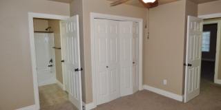 3 Primary Suites 2 Car Garage Townhome in Sandy 3 Primary Suites 2 Car Garage Townhome in Sandy Gallery 17