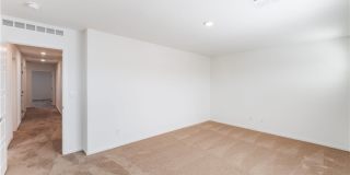 6217 Seastrand Street Gallery 34
