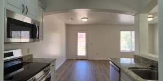 Remodeled 3 Bed / 2.5 Bath Townhome in Great Location Gallery 47