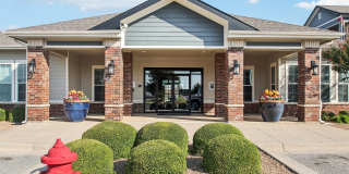 The Flats at MacArthur Gallery 14