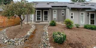 716 1/2 W Argand St Gallery 2