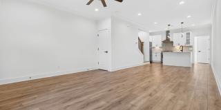 413 Lellyett Street Gallery 9