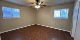 1805 Broadmoor Drive Gallery 4