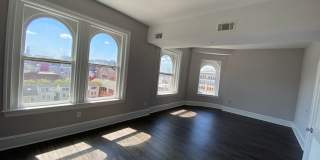 306 W Franklin Gallery 27