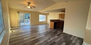 726-728 East Spokane Avenue Gallery 32