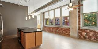 1627 Locust Street Gallery 12