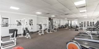 300 Bayview Dr Gallery 22