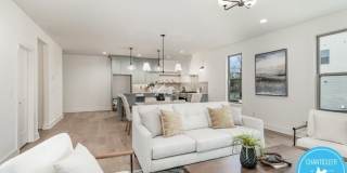 2307 Broad Street Gallery 10