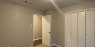 2221 Dorchester Dr Gallery 12