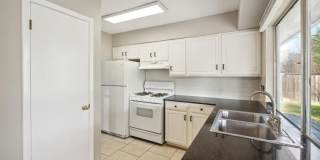 7170 Hickory Grove Gallery 17