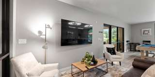 The Oliveen Gallery 9