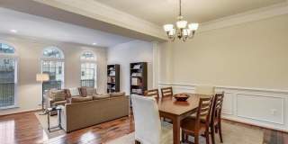 22092 AVONWORTH Square Gallery 10