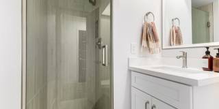 Great 2 bed/2 bath at the Point South Mountain Gallery 29