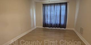 313 Bay Place Gallery 14