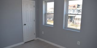 Charming 2 BD 2 BA with office near H St NE!! Gallery 5