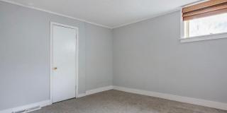 4 Bed | 2.5 Bath | Forest Hills Area | End of Cul-de-Sac Gallery 14