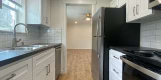✨ Fully Remodeled 1 Bed / 1 Bath Home Near Franklin Park ✨ Gallery 9