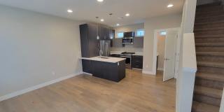 Gorgeous townhome Gallery 26