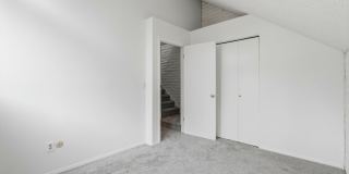 Beautiful 5-bed, 3.5 bath townhome steps from hiking trails and West Pearl St Gallery 22