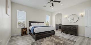 1344 E POLK Street Gallery 11