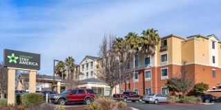 San Rafael - Francisco Blvd. East Gallery 9