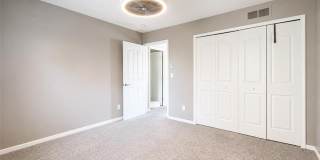 22733 COACHLIGHT Circle Gallery 24