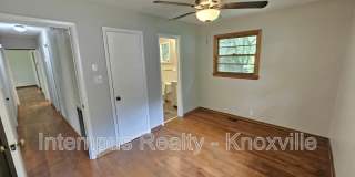 2000 Nandina Dr Gallery 16