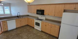 3 Bedroom, 2 Bathroom Rental With Garage Gallery 7
