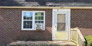 1706 Carolina St E, A Gallery 1