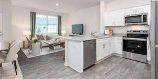 Modern 3-Bedroom Townhome with Garage in North Village Townes Gallery 5