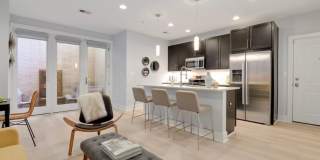 Modern 1BR/1BA with Private Terrace in the heart of Adams Morgan Gallery 3