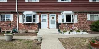 35 Leslie Road Gallery 1