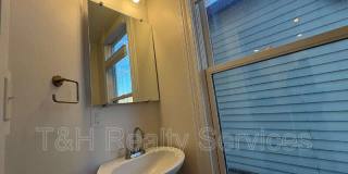 427 North College Avenue Gallery 14