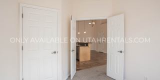 1052 Canyon Meadow Dr Gallery 17