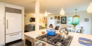 4 Bed 3.5 Bath Carolyn Heights Home W/Stunning Finishes & Ideal Outdoor Space!  Option for Early June or Early July move in! Gallery 15