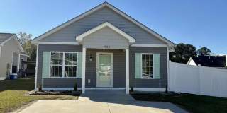 Move-In Ready 2 Bedroom, One Story Home – Convenience Meets Comfort! Gallery 1
