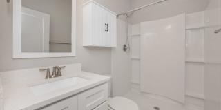 Spacious 3 Bedroom Townhouse with Community Pool! Gallery 20