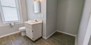 PRELEASING for AUGUST! Close to Campus; In-Unit Washer and Dryer Gallery 16
