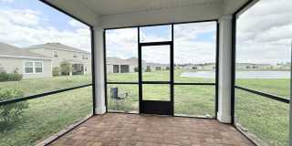 Spacious 4BR Home with Office, Loft & Lake Views Gallery 32